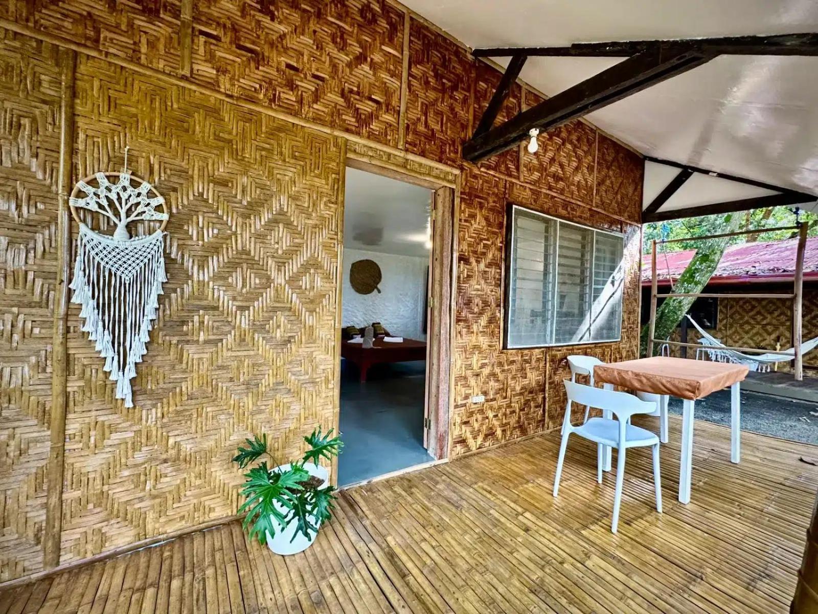Playa Del Fuego Camiguin Beach Hostel & Resort Mambajao Exterior photo
