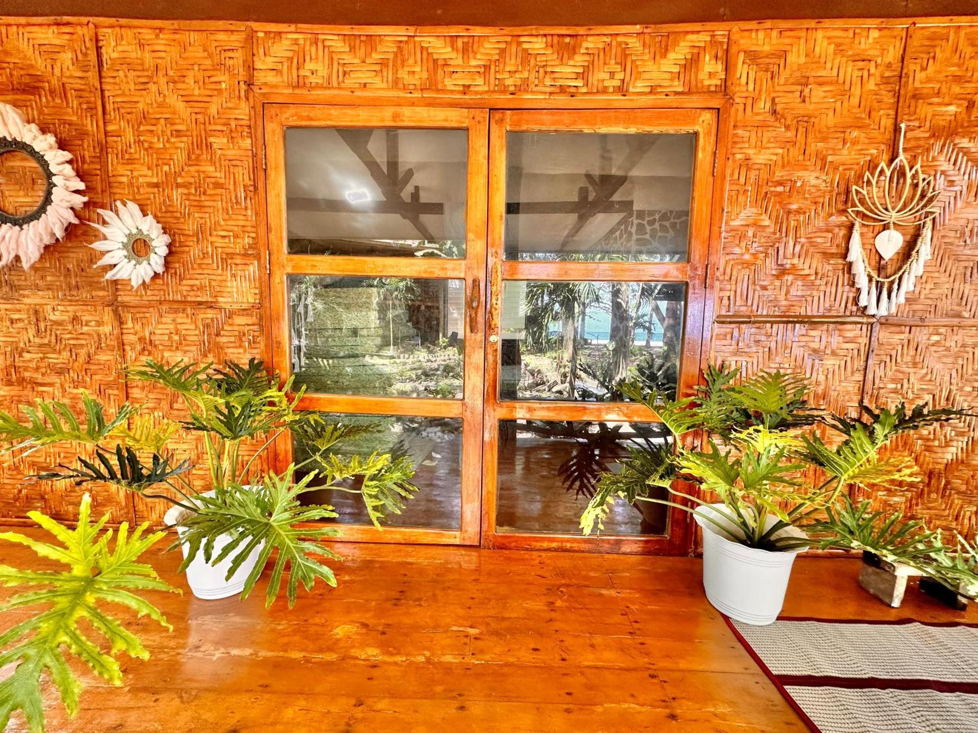 Playa Del Fuego Camiguin Beach Hostel & Resort Mambajao Exterior photo