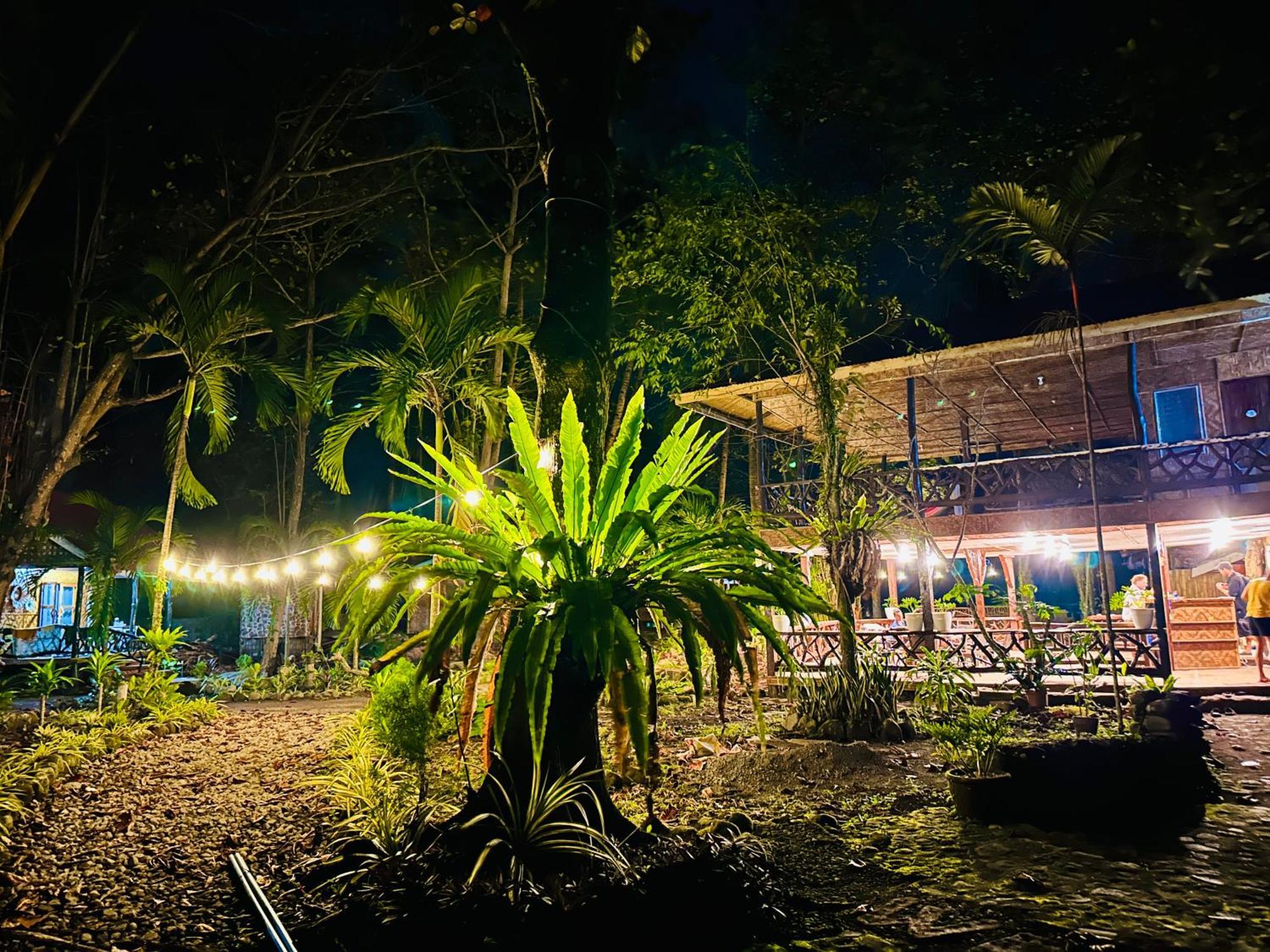 Playa Del Fuego Camiguin Beach Hostel & Resort Mambajao Exterior photo