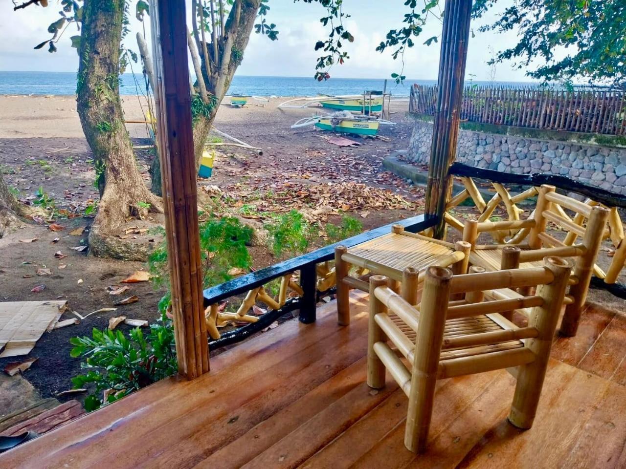 Playa Del Fuego Camiguin Beach Hostel & Resort Mambajao Exterior photo