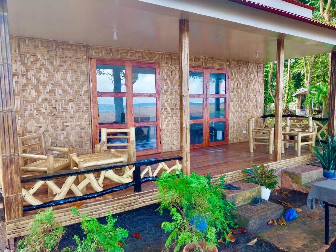 Playa Del Fuego Camiguin Beach Hostel & Resort Mambajao Exterior photo