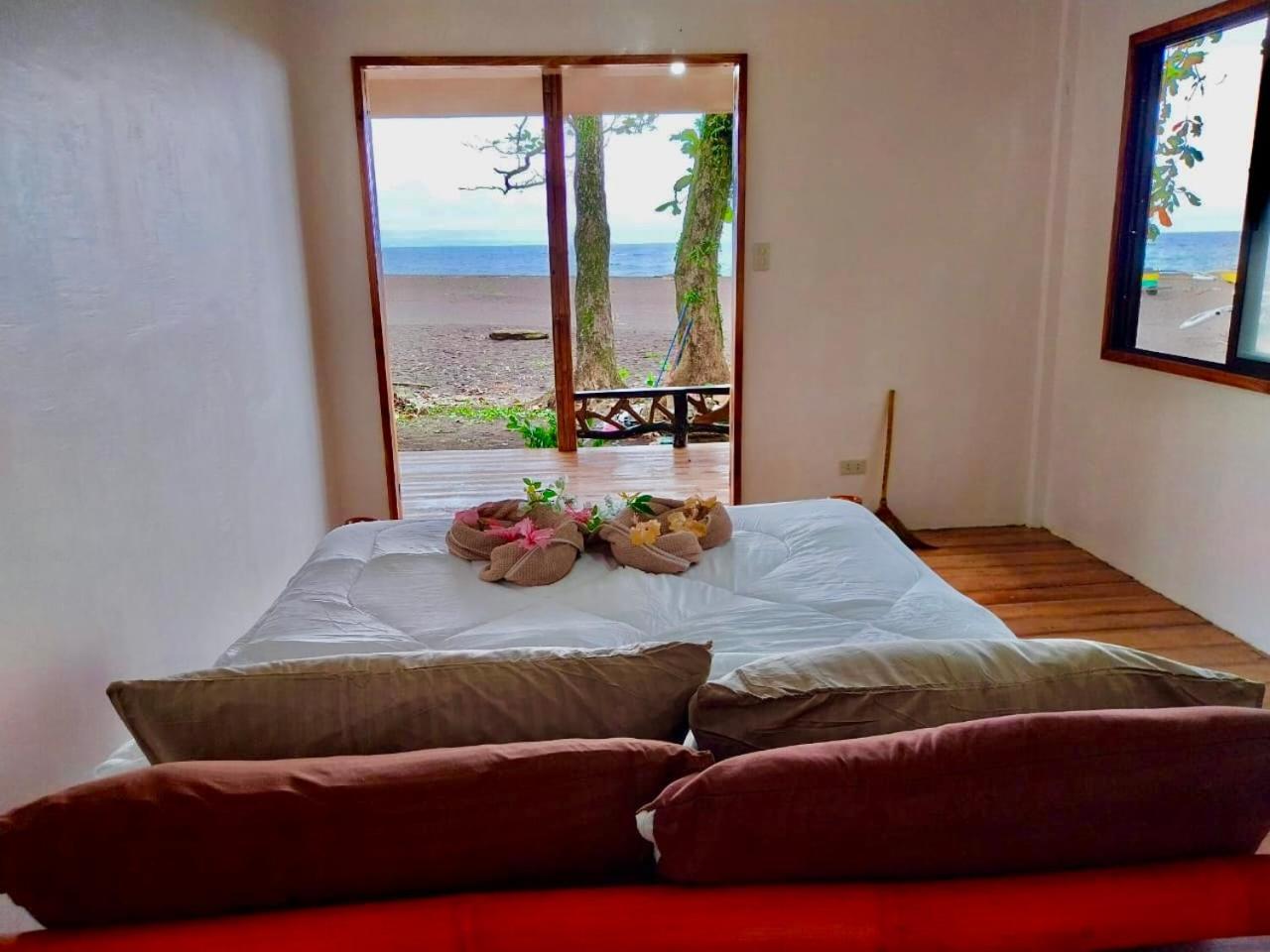 Playa Del Fuego Camiguin Beach Hostel & Resort Mambajao Exterior photo
