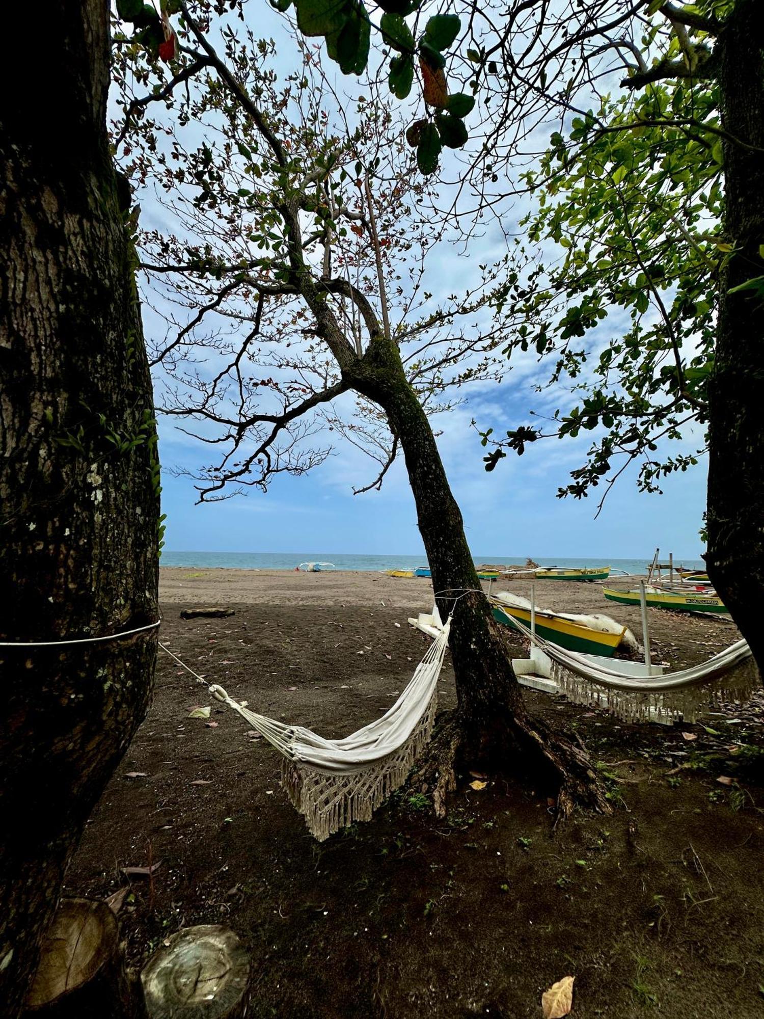 Playa Del Fuego Camiguin Beach Hostel & Resort Mambajao Exterior photo